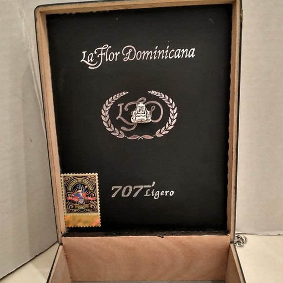 Original Suenos de Saundra Upcycled Black & Silver 707 Cigar Box Purse - Picture 12 of 13